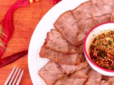 年夜飯必備鹵牛腱子!肉軟有嚼勁,上桌必光盤的做法-咸鮮味鹵菜譜