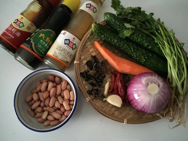 熗拌時蔬全家福的做法-咸鮮味拌菜譜-易網<a href=http://www.jsjjzhkt.cn/ target=_blank class=infotextkey>健康養生</a>網 熗拌時蔬全家福的做法-咸鮮味拌菜譜