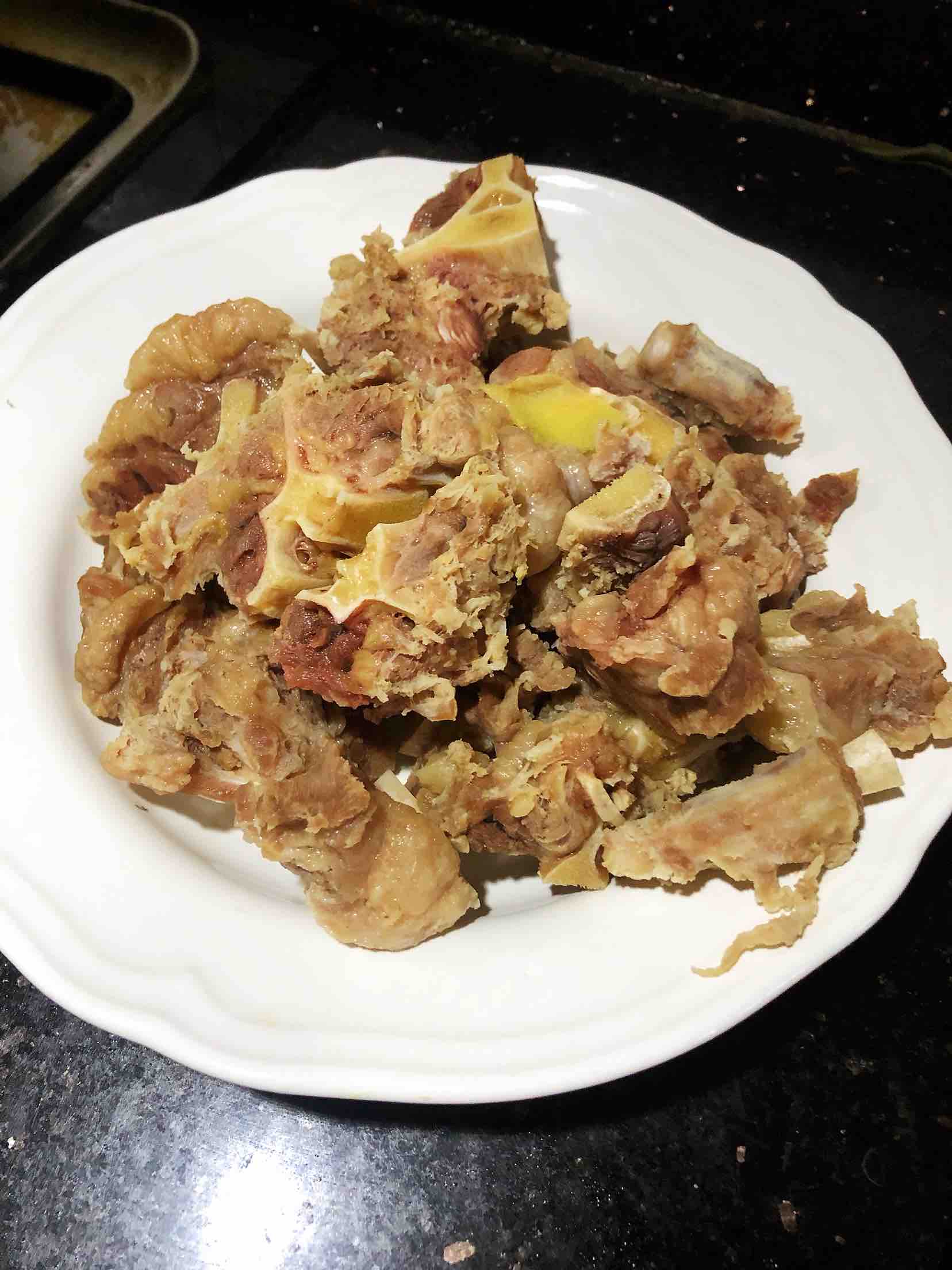 紅燒牛尾的做法-咸鮮味煮菜譜-易網(wǎng)健康養(yǎng)生網(wǎng) 紅燒牛尾的做法-咸鮮味煮菜譜