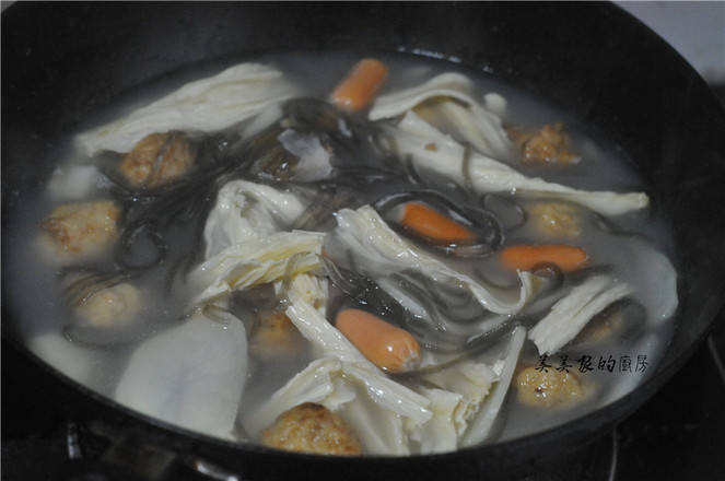 快手麻辣香鍋，5塊錢能做一大鍋，香過紅燒肉！的做法-香辣味拌菜譜