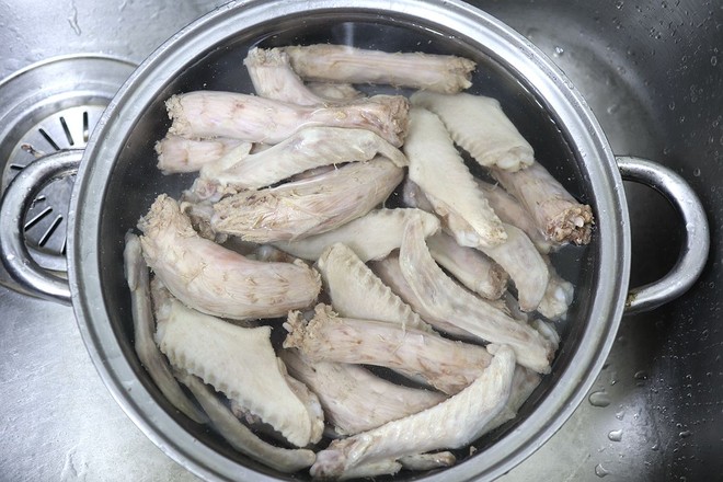 鹵鴨脖鴨翅的做法-家常味鹵菜譜