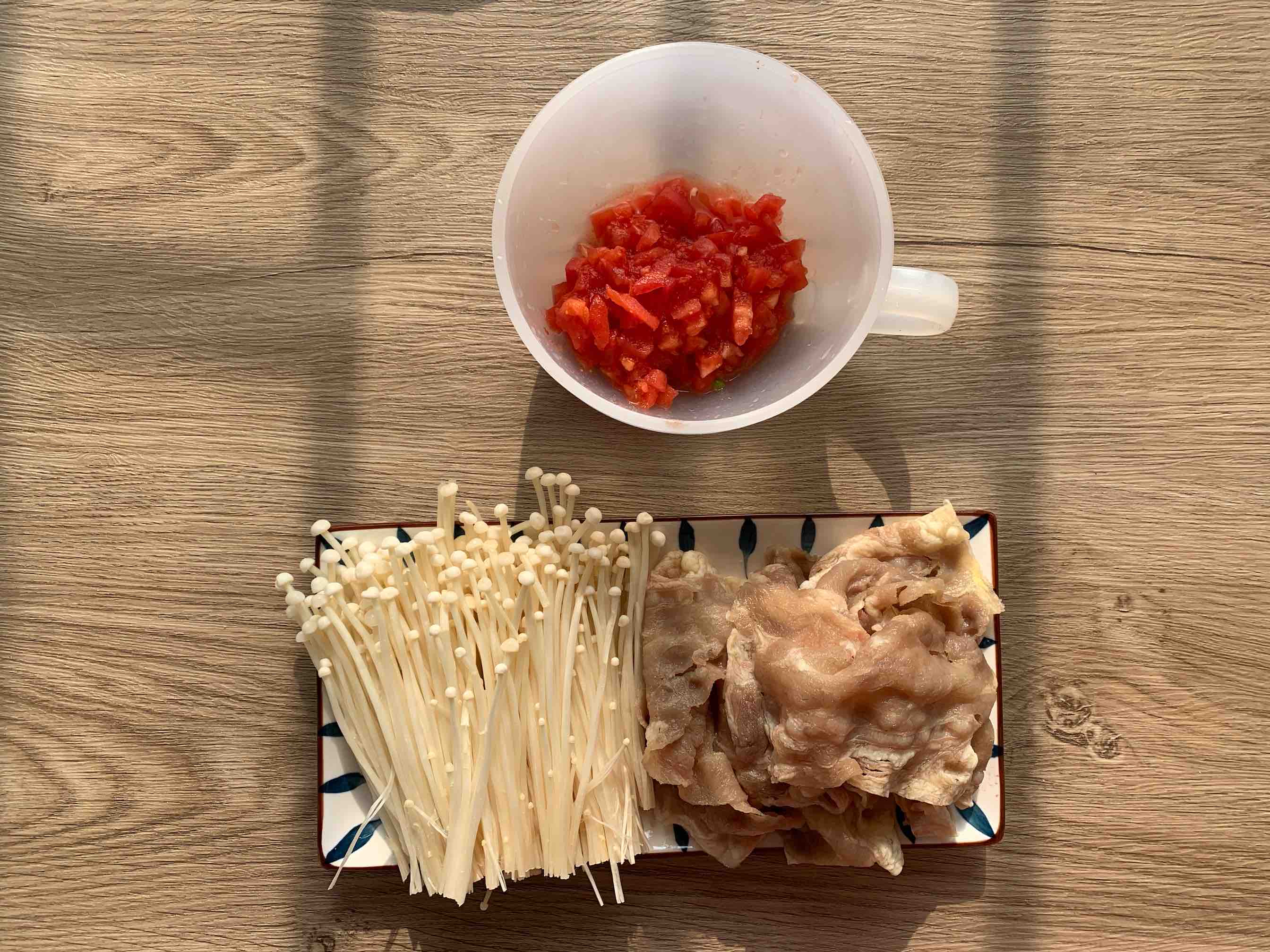 懶人版酸湯肥牛??暖胃下飯的做法-香辣味炒菜譜-易網健康養生網 懶人版酸湯肥牛??暖胃下飯的做法-香辣味炒菜譜