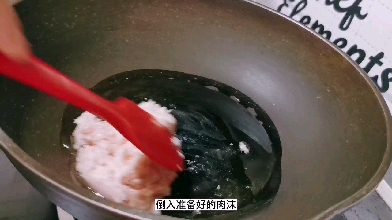 茄子不要油炸了,蒸著吃才更健康:肉沫蒸茄子的做法-咸鮮味蒸菜譜-易網健康養生網 茄子不要油炸了,蒸著吃才更健康:肉沫蒸茄子的做法-咸鮮味蒸菜譜