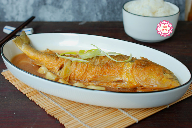 黃花魚這做法,不粘皮不粘鍋,香嫩入味好吃不怕胖的做法-蒜香味燉菜譜-易網健康養生網 黃花魚這做法,不粘皮不粘鍋,香嫩入味好吃不怕胖的做法-蒜香味燉菜譜