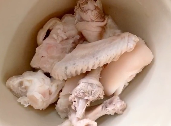 食材“八仙過海各顯神通”一壇鮮的不得了的做法-咸鮮味燉菜譜