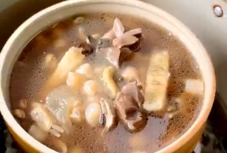 食材“八仙過海各顯神通”一壇鮮的不得了的做法-咸鮮味燉菜譜