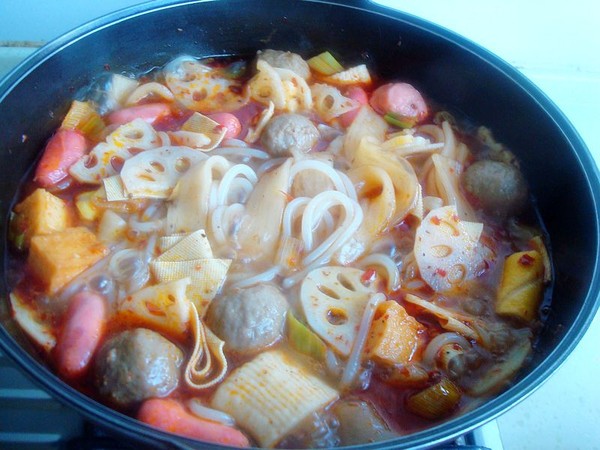 冒菜米粉的做法-香辣味煮菜譜-易網健康養生網 冒菜米粉的做法-香辣味煮菜譜