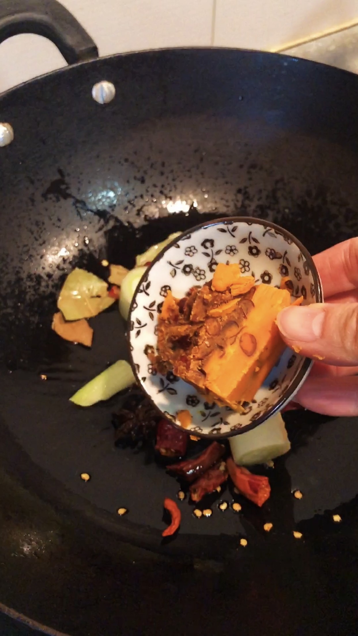 香辣羊蝎子的做法-香辣味燉菜譜