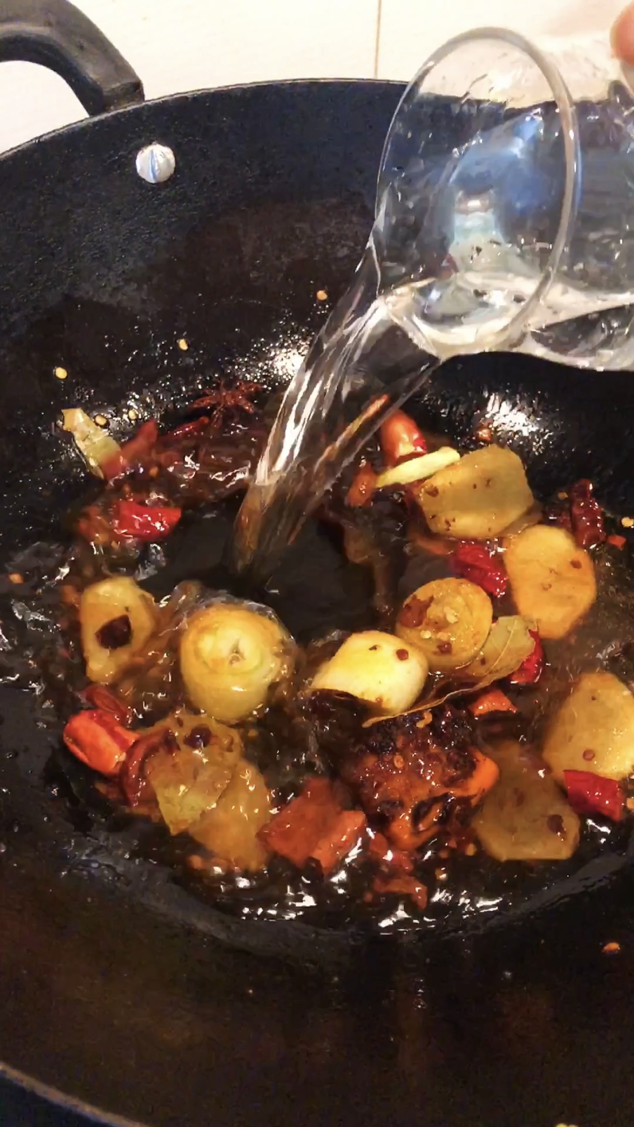 香辣羊蝎子的做法-香辣味燉菜譜