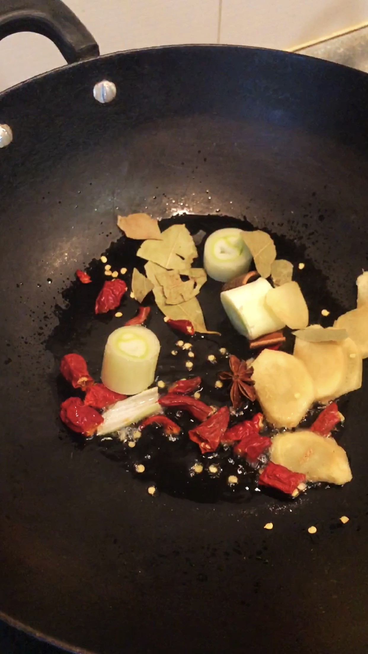 香辣羊蝎子的做法-香辣味燉菜譜