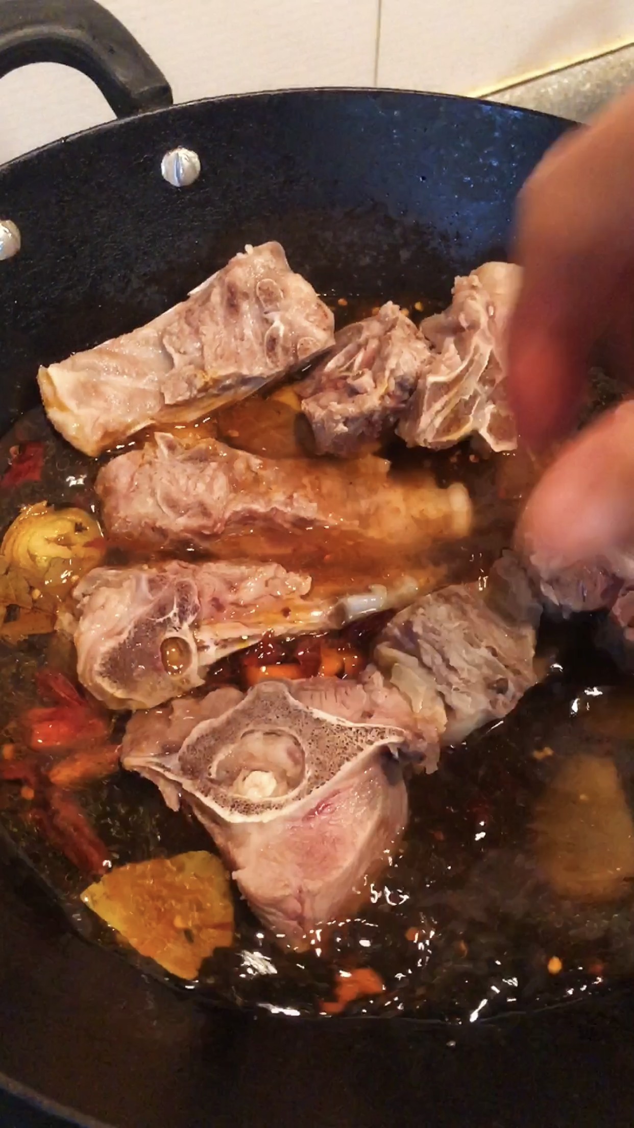 香辣羊蝎子的做法-香辣味燉菜譜