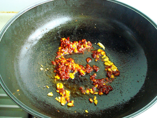 茄子燒豆角的做法-醬香味燒菜譜-易網(wǎng)健康養(yǎng)生網(wǎng) 茄子燒豆角的做法-醬香味燒菜譜