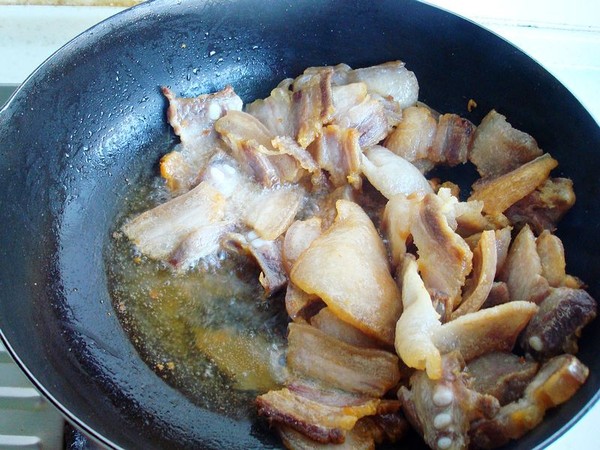 電飯煲蘿卜燉臘肉的做法-家常味燉菜譜-易網健康養生網 電飯煲蘿卜燉臘肉的做法-家常味燉菜譜