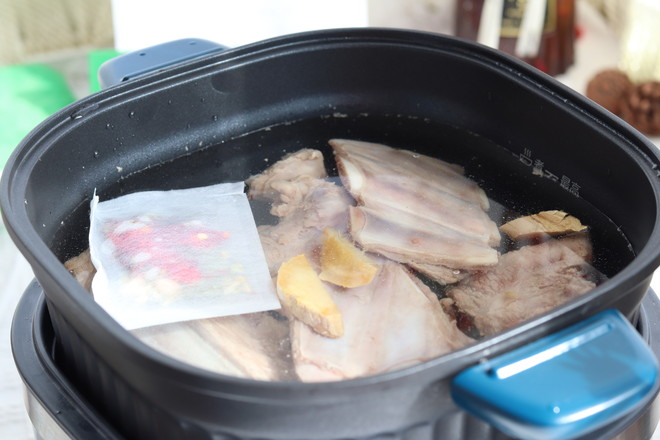 紅燜羊排,新年宴客菜這個真的可以有!的做法-家常味燉菜譜-易網健康養生網 紅燜羊排,新年宴客菜這個真的可以有!的做法-家常味燉菜譜