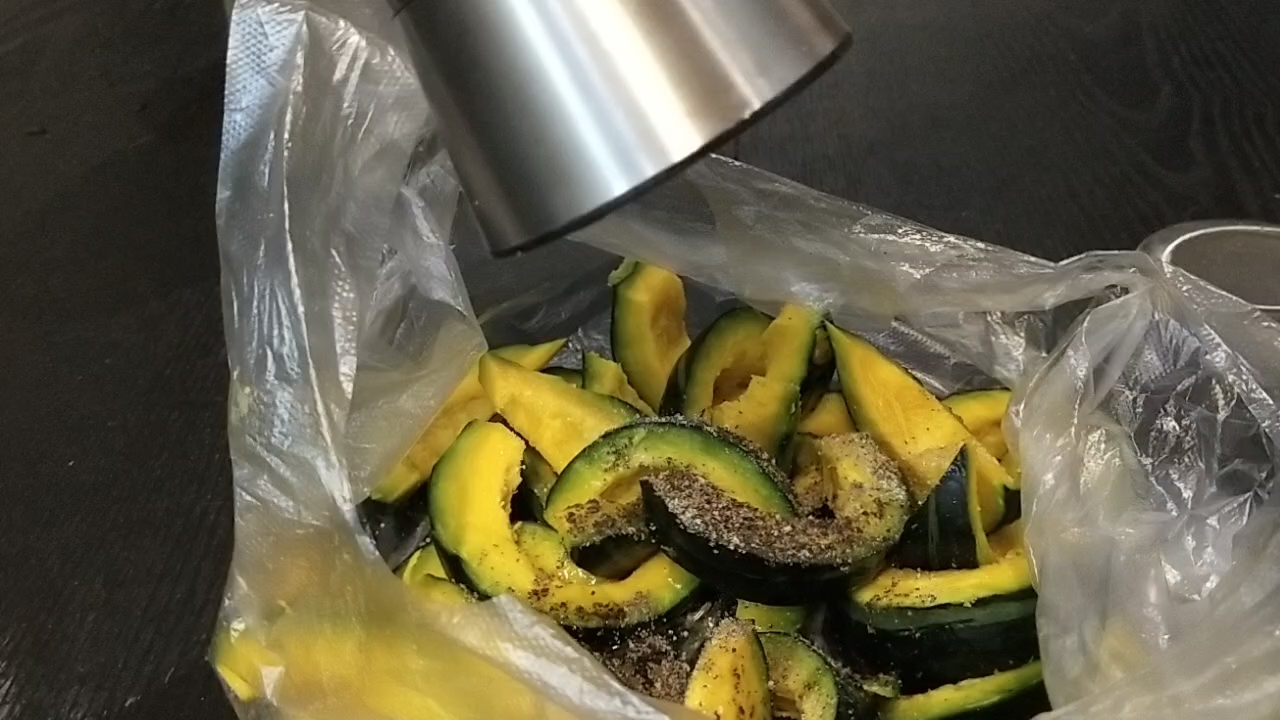 黑胡椒風(fēng)味烤貝貝南瓜的做法-家常味烤菜譜