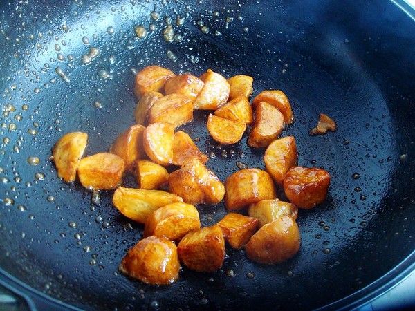 糖霜芋頭的做法-甜味炒菜譜-易網(wǎng)健康養(yǎng)生網(wǎng) 糖霜芋頭的做法-甜味炒菜譜