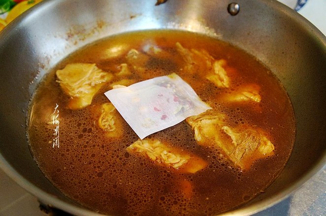 年夜飯必做的一道硬菜,低脂低卡不油膩的做法-家常味燒菜譜-易網(wǎng)健康養(yǎng)生網(wǎng) 年夜飯必做的一道硬菜,低脂低卡不油膩的做法-家常味燒菜譜