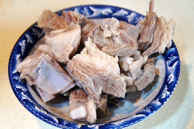 年夜飯必做的一道硬菜,低脂低卡不油膩的做法-家常味燒菜譜-易網(wǎng)健康養(yǎng)生網(wǎng) 年夜飯必做的一道硬菜,低脂低卡不油膩的做法-家常味燒菜譜