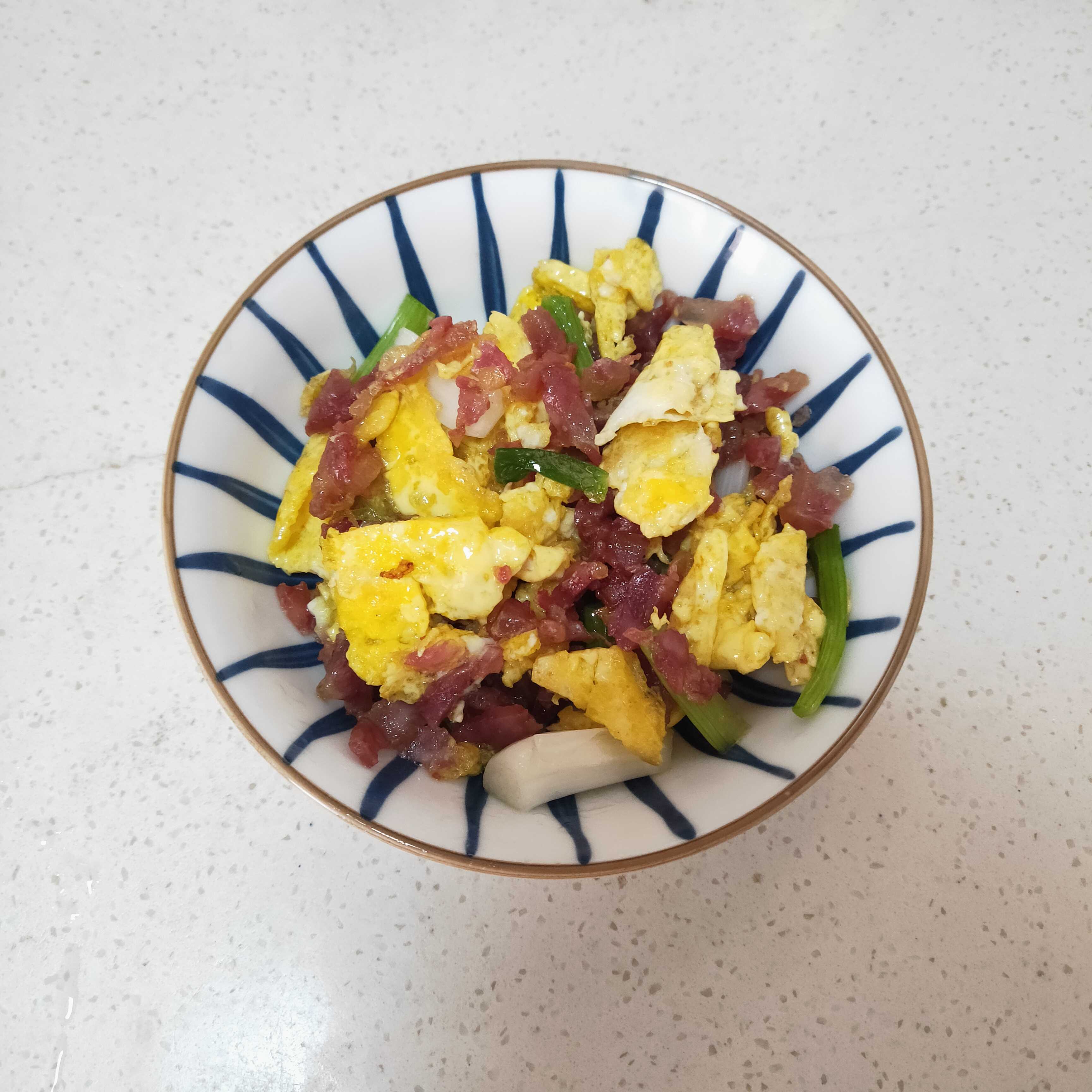 臘腸炒肉的做法-家常味炒菜譜-易網健康養生網 臘腸炒肉的做法-家常味炒菜譜