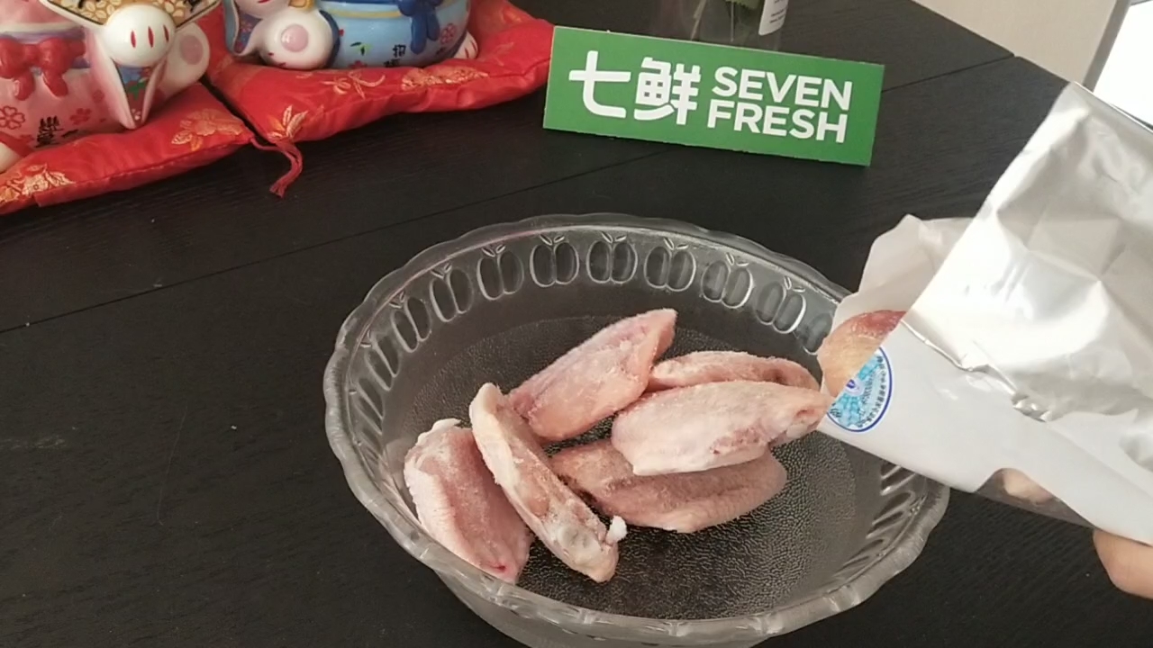 蜜汁脆皮烤雞翅的做法-咸鮮味烤菜譜-易網(wǎng)<a href=http://www.jsjjzhkt.cn/ target=_blank class=infotextkey>健康養(yǎng)生</a>網(wǎng) 蜜汁脆皮烤雞翅的做法-咸鮮味烤菜譜