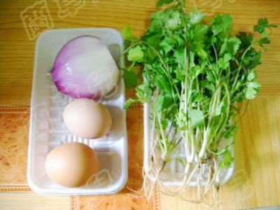 芫荽炒雞蛋的做法-家常味炒菜譜-易網(wǎng)<a href=http://www.jsjjzhkt.cn/ target=_blank class=infotextkey>健康養(yǎng)生</a>網(wǎng) 芫荽炒雞蛋的做法-家常味炒菜譜