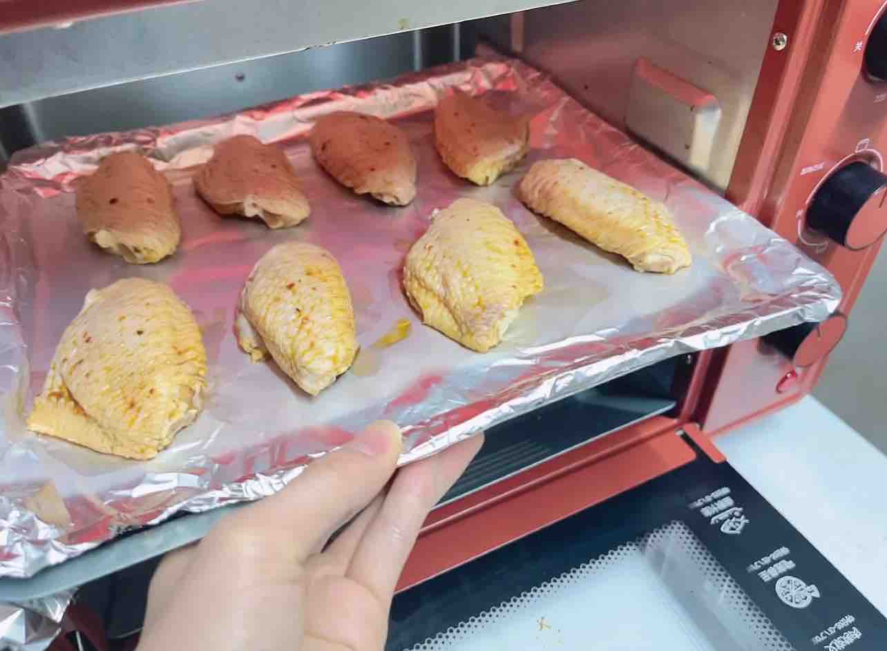 香烤雞翅的做法-香辣味烤菜譜-易網健康養生網 香烤雞翅的做法-香辣味烤菜譜