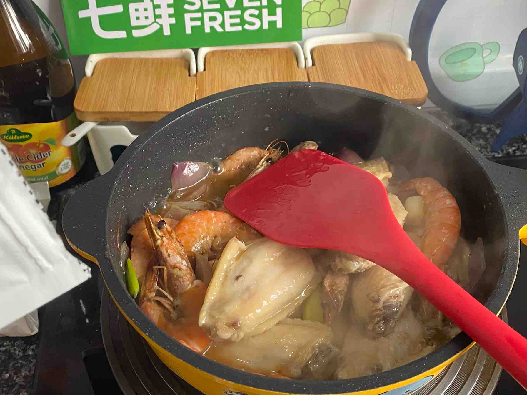 麻辣干鍋翅中蝦的做法-麻辣味燒菜譜-易網健康養生網 麻辣干鍋翅中蝦的做法-麻辣味燒菜譜