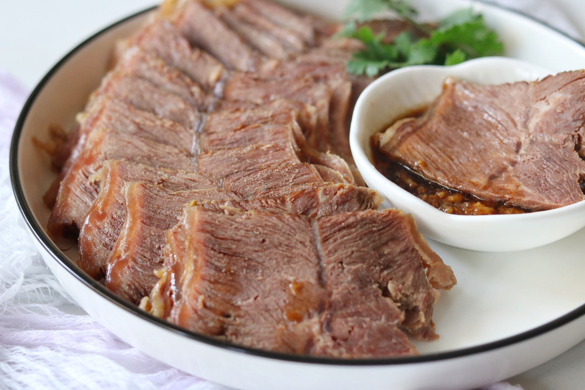 好吃到舔盤的鹵牛肉的做法-家常味燉菜譜-易網健康養生網 好吃到舔盤的鹵牛肉的做法-家常味燉菜譜