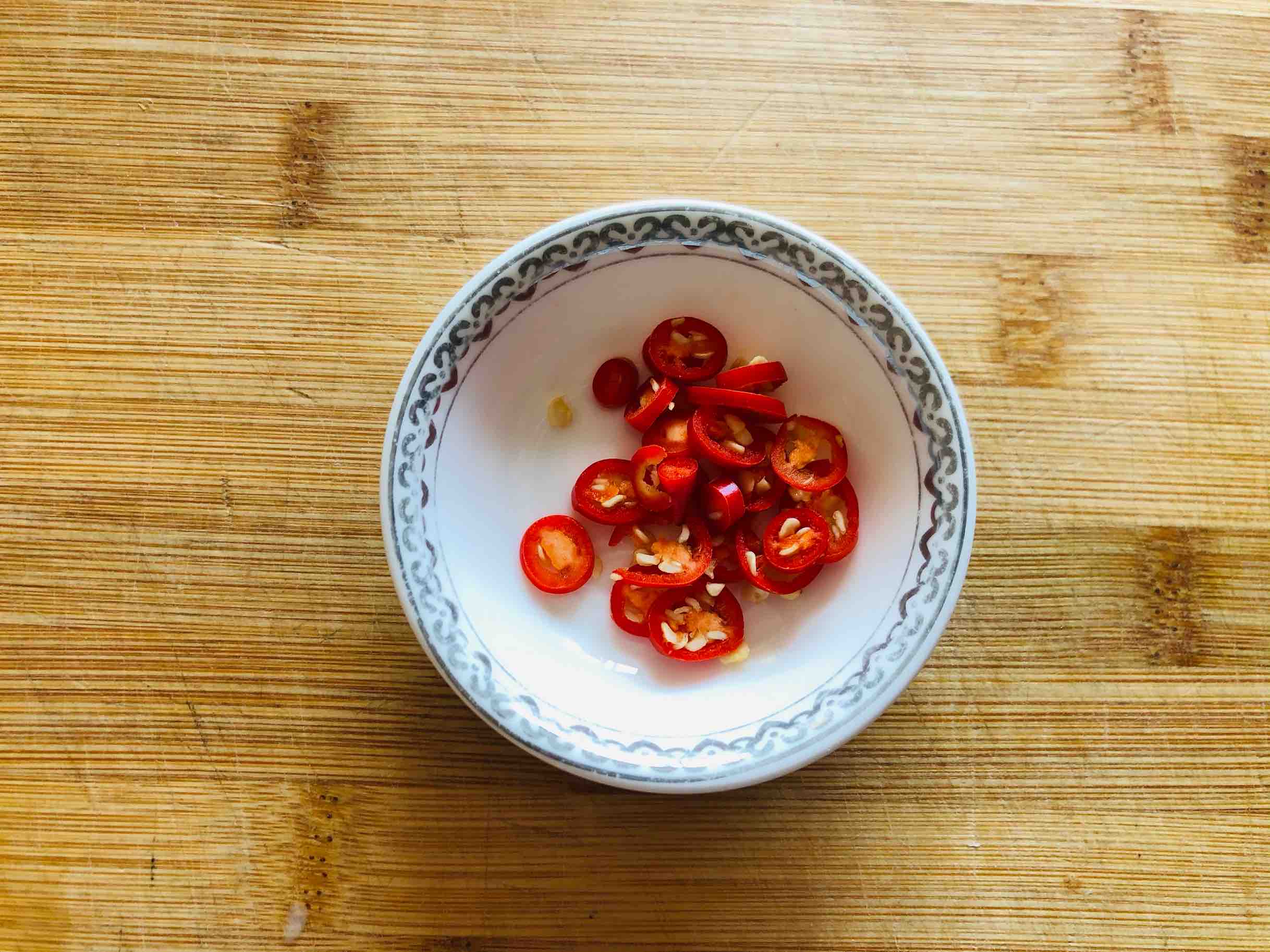 美極鮮辣牛肉的做法-咸鮮味拌菜譜-易網(wǎng)健康養(yǎng)生網(wǎng) 美極鮮辣牛肉的做法-咸鮮味拌菜譜