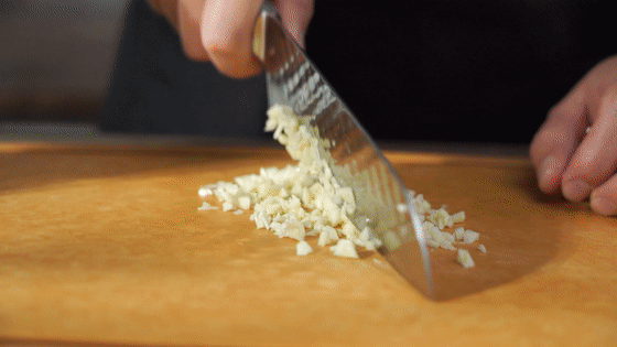酸辣口水雞的做法-家常味拌菜譜-易網健康養生網 酸辣口水雞的做法-家常味拌菜譜