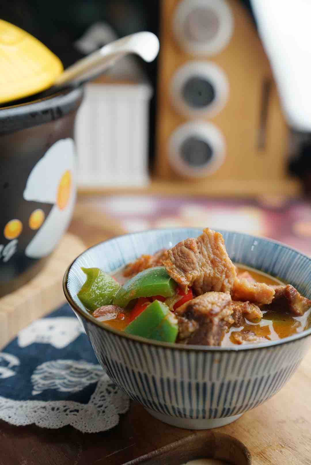 春節(jié)家宴營養(yǎng)煲,有時蔬有牛腩,葷素搭配營養(yǎng)均衡的做法-家常味砂鍋菜譜-易網(wǎng)健康養(yǎng)生網(wǎng) 春節(jié)家宴營養(yǎng)煲,有時蔬有牛腩,葷素搭配營養(yǎng)均衡的做法-家常味砂鍋菜譜