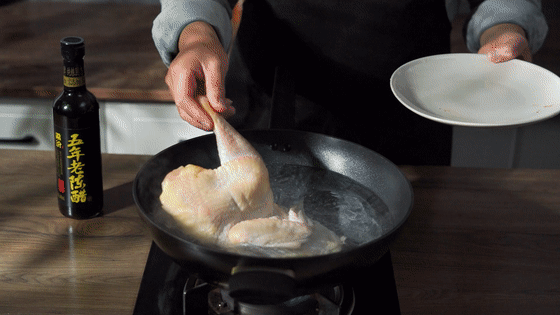 酸辣口水雞的做法-家常味拌菜譜-易網<a href=http://www.jsjjzhkt.cn/ target=_blank class=infotextkey>健康養生</a>網 酸辣口水雞的做法-家常味拌菜譜