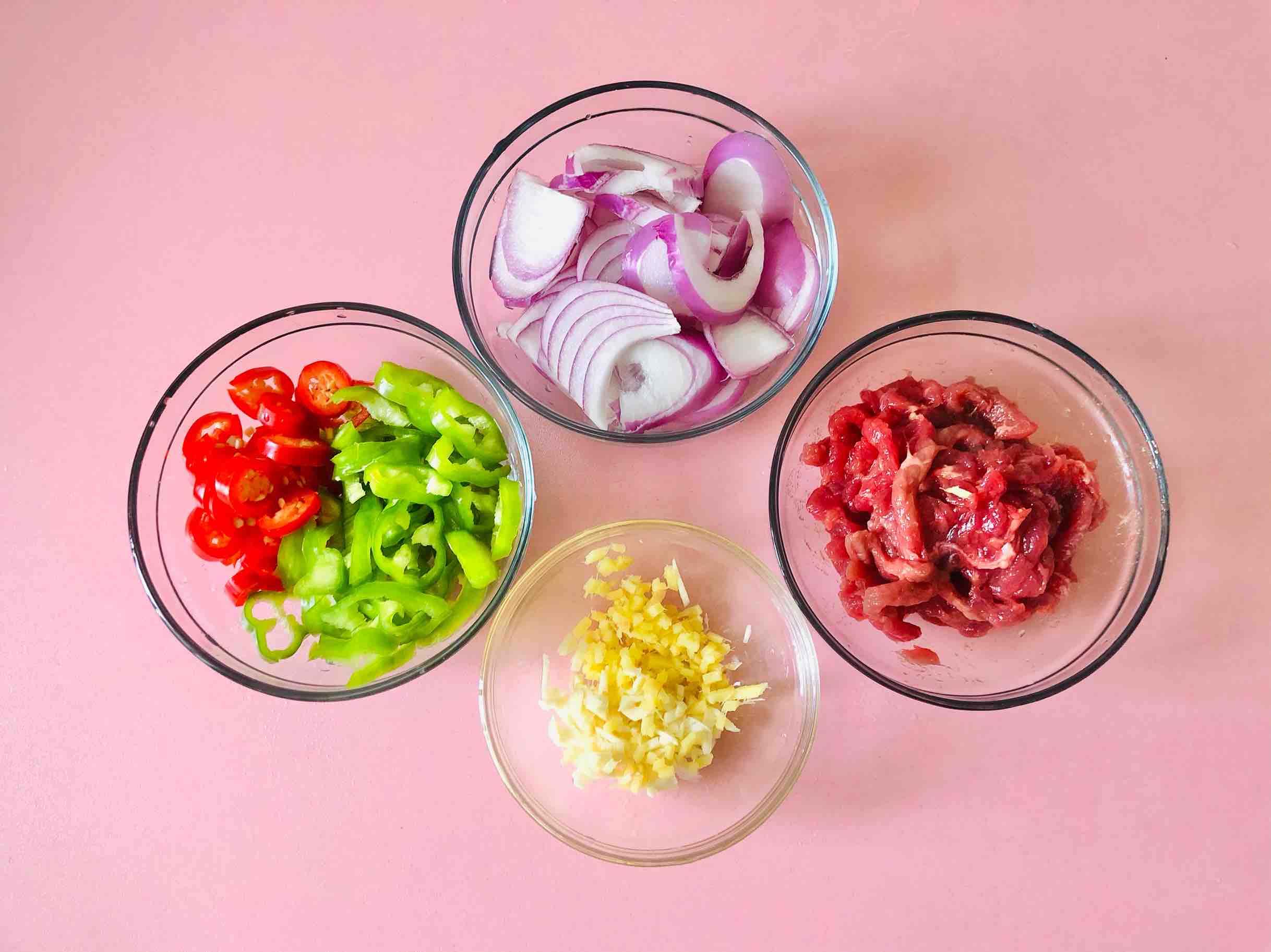 牛轉乾坤小炒肉的做法-家常味炒菜譜