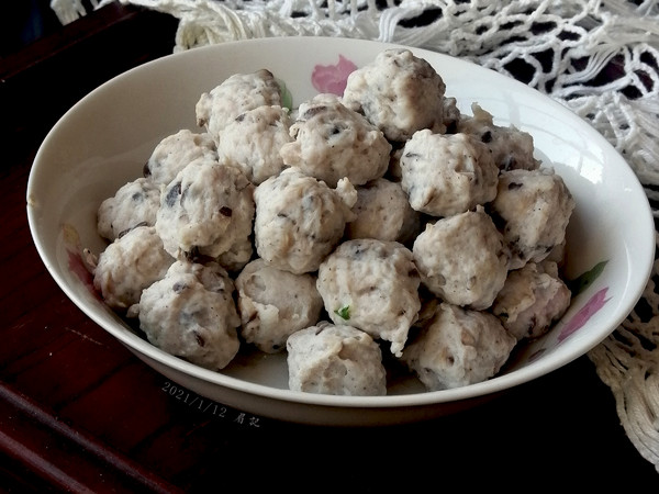 自制兩種火鍋肉丸，真材實料看得見！的做法-咸鮮味煮菜譜