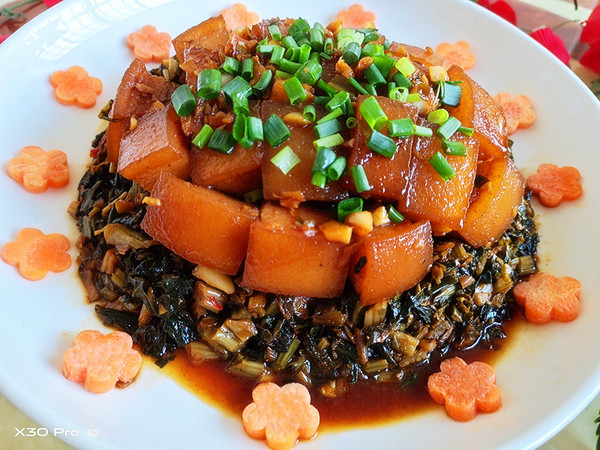 梅菜紅燒肉的做法-咸鮮味蒸菜譜-易網(wǎng)健康養(yǎng)生網(wǎng) 梅菜紅燒肉的做法-咸鮮味蒸菜譜