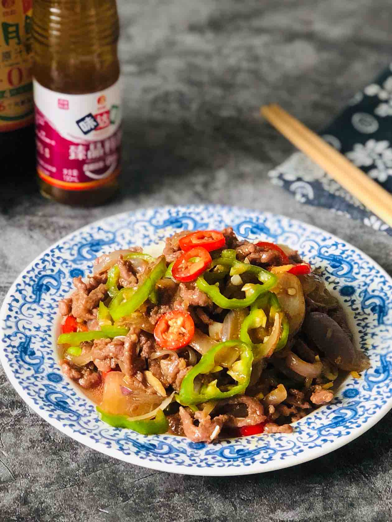 牛轉乾坤小炒肉的做法-家常味炒菜譜