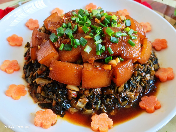 梅菜紅燒肉的做法-咸鮮味蒸菜譜-易網(wǎng)健康養(yǎng)生網(wǎng) 梅菜紅燒肉的做法-咸鮮味蒸菜譜