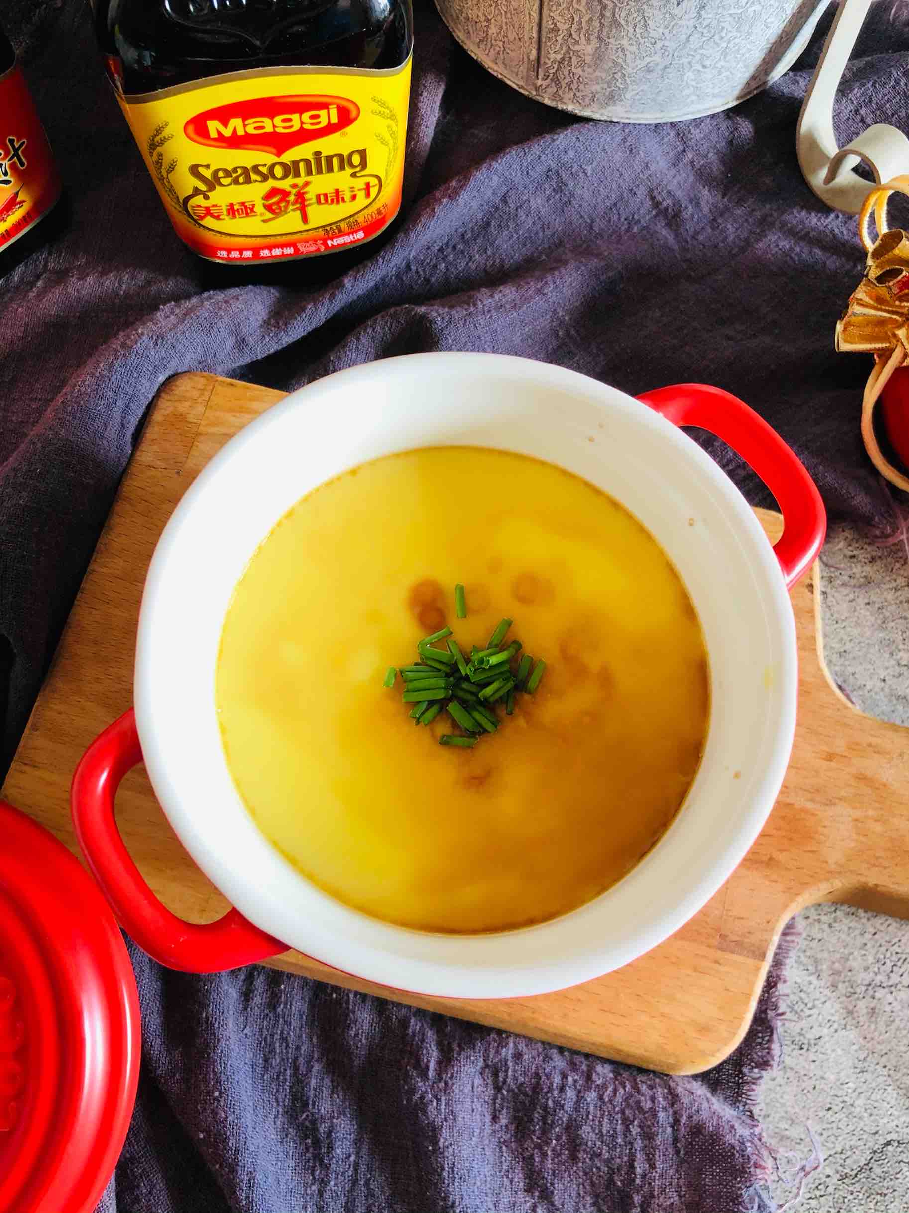 年夜飯快手蒸菜:美極水蒸蛋的做法-咸鮮味蒸菜譜-易網健康養生網 年夜飯快手蒸菜:美極水蒸蛋的做法-咸鮮味蒸菜譜