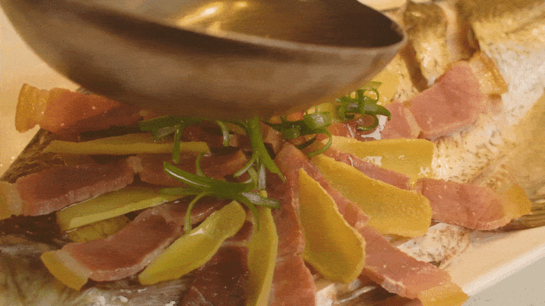 年年有余·清蒸火腿魚的做法-家常味蒸菜譜-易網健康養生網 年年有余·清蒸火腿魚的做法-家常味蒸菜譜