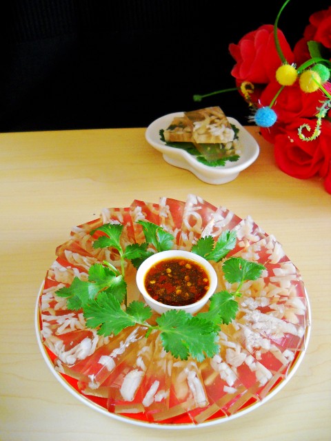 Q彈養(yǎng)顏肉皮凍的做法-家常味煮菜譜