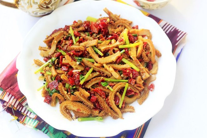 辣皮子滾牛肚的做法-香辣味炒菜譜