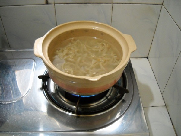 Q彈養(yǎng)顏肉皮凍的做法-家常味煮菜譜