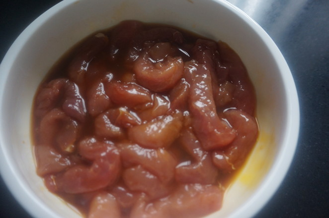 肉質酥嫩的秘訣在此,快手家常菜——酥嫩小炒肉的做法-咸鮮味炒菜譜-易網健康養生網 肉質酥嫩的秘訣在此,快手家常菜——酥嫩小炒肉的做法-咸鮮味炒菜譜