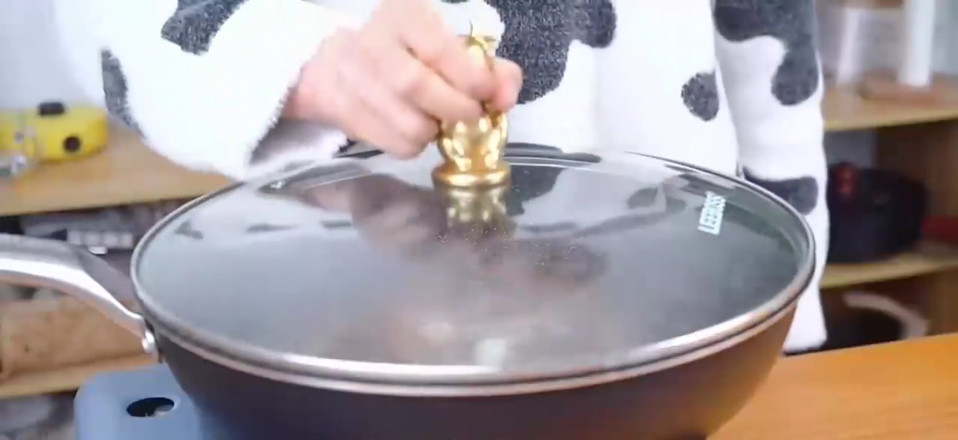 糖醋排骨的做法-酸甜味燜菜譜-易網(wǎng)健康養(yǎng)生網(wǎng) 糖醋排骨的做法-酸甜味燜菜譜