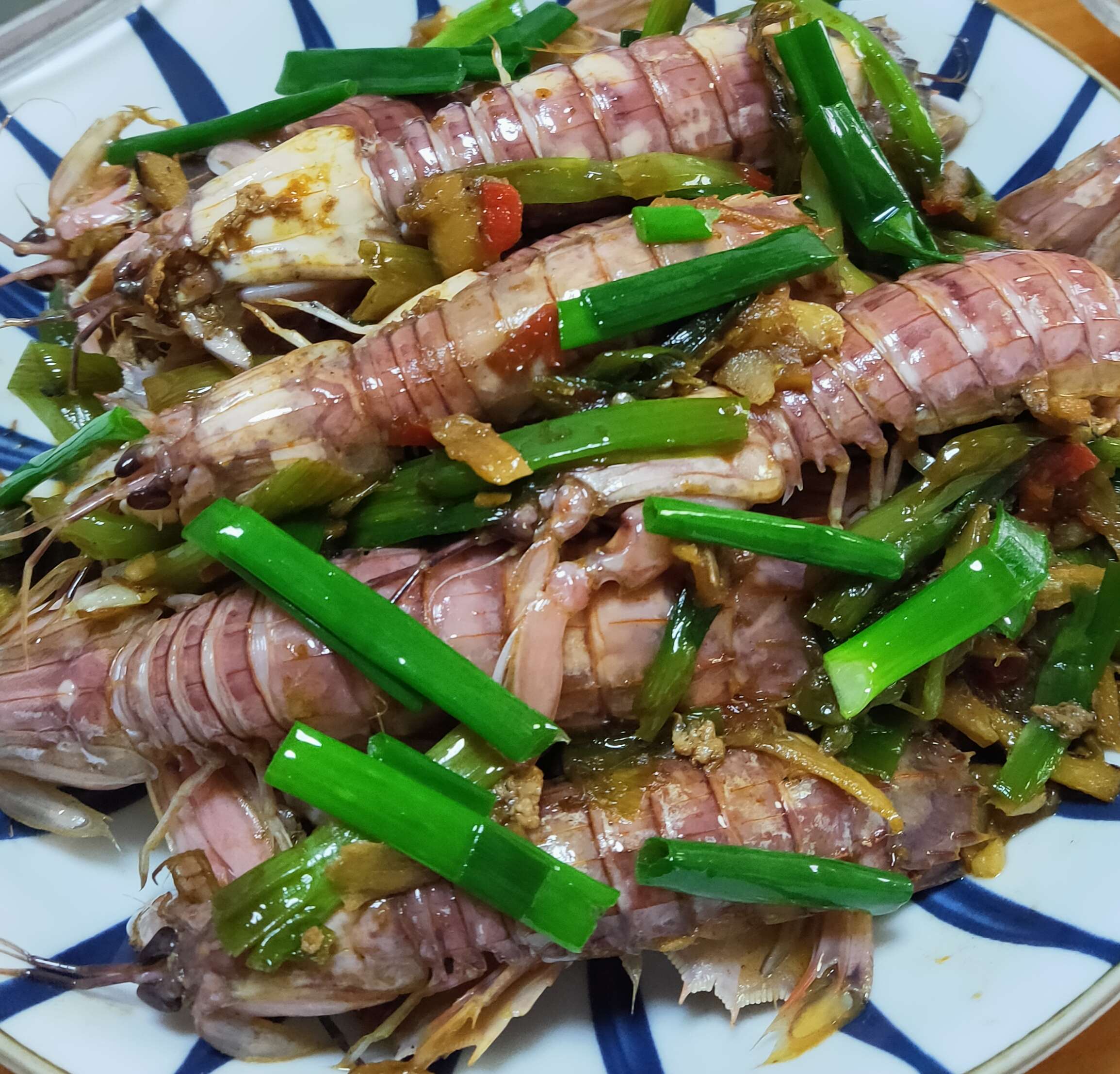 爆炒皮皮蝦的做法-咸鮮味炒菜譜-易網(wǎng)健康養(yǎng)生網(wǎng) 爆炒皮皮蝦的做法-咸鮮味炒菜譜