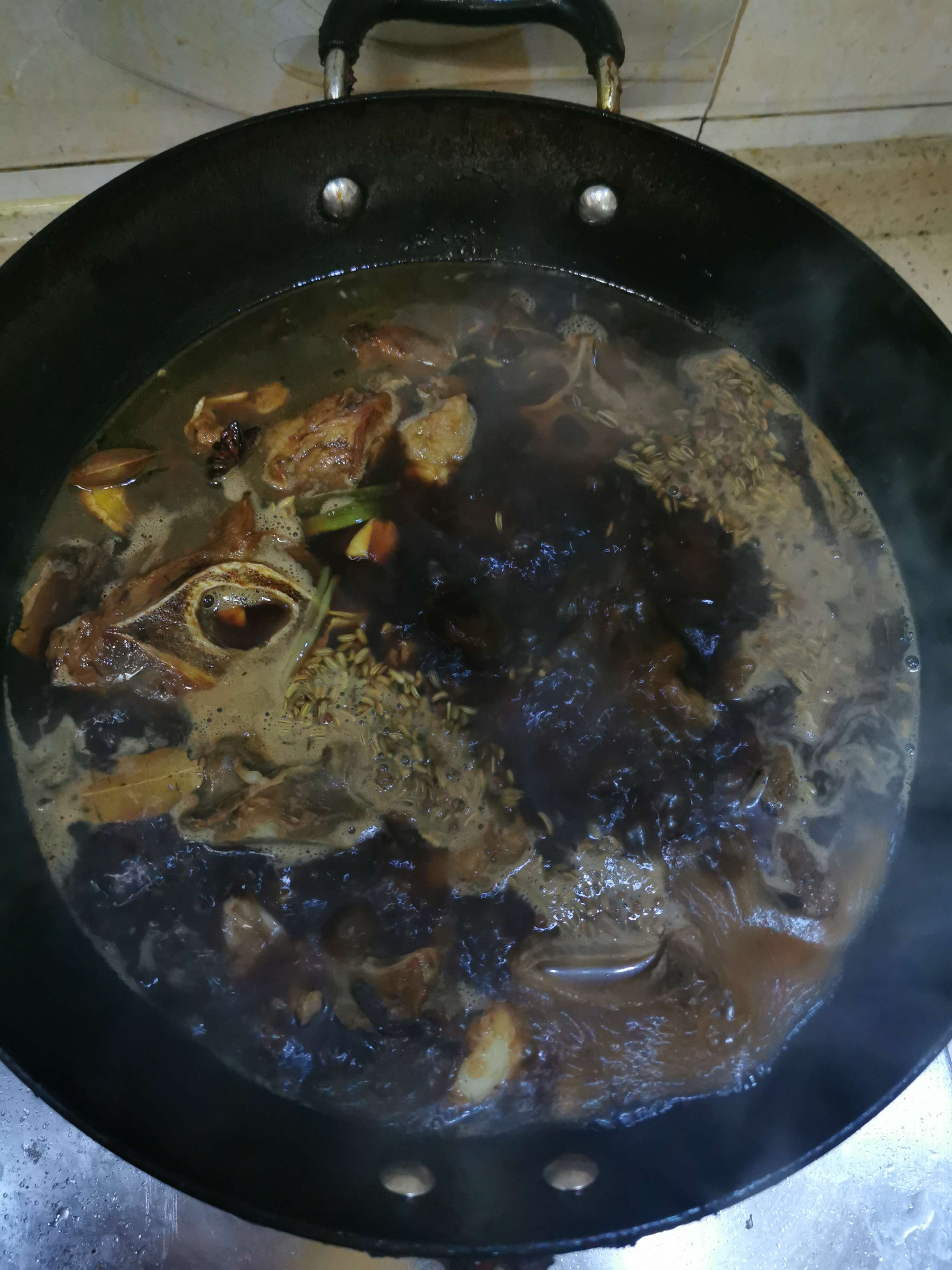 燉羊蝎子的做法-五香味燉菜譜-易網健康養生網 燉羊蝎子的做法-五香味燉菜譜