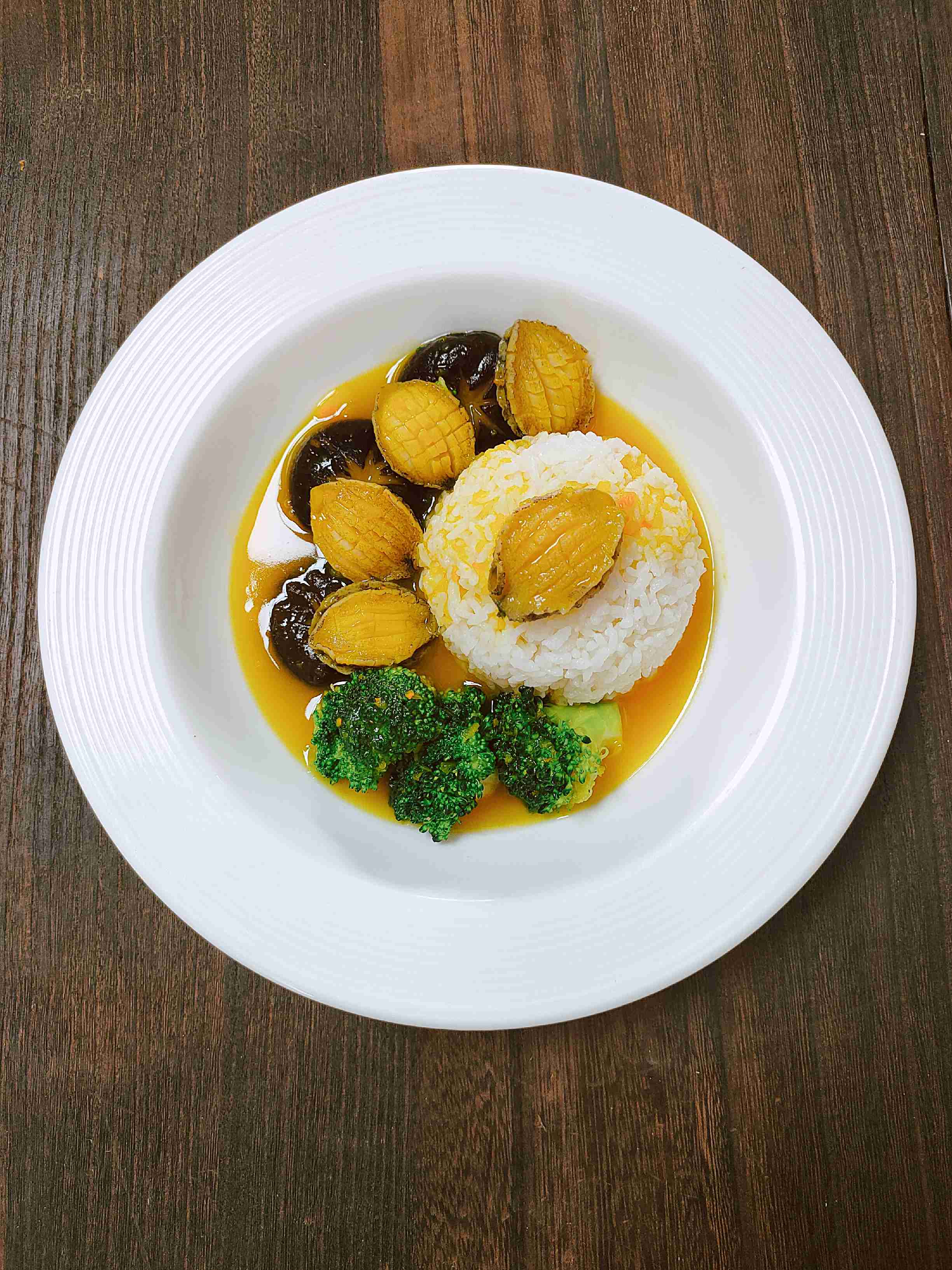 鮑魚(yú)撈飯的做法-咸鮮味煮菜譜-易網(wǎng)健康養(yǎng)生網(wǎng) 鮑魚(yú)撈飯的做法-咸鮮味煮菜譜