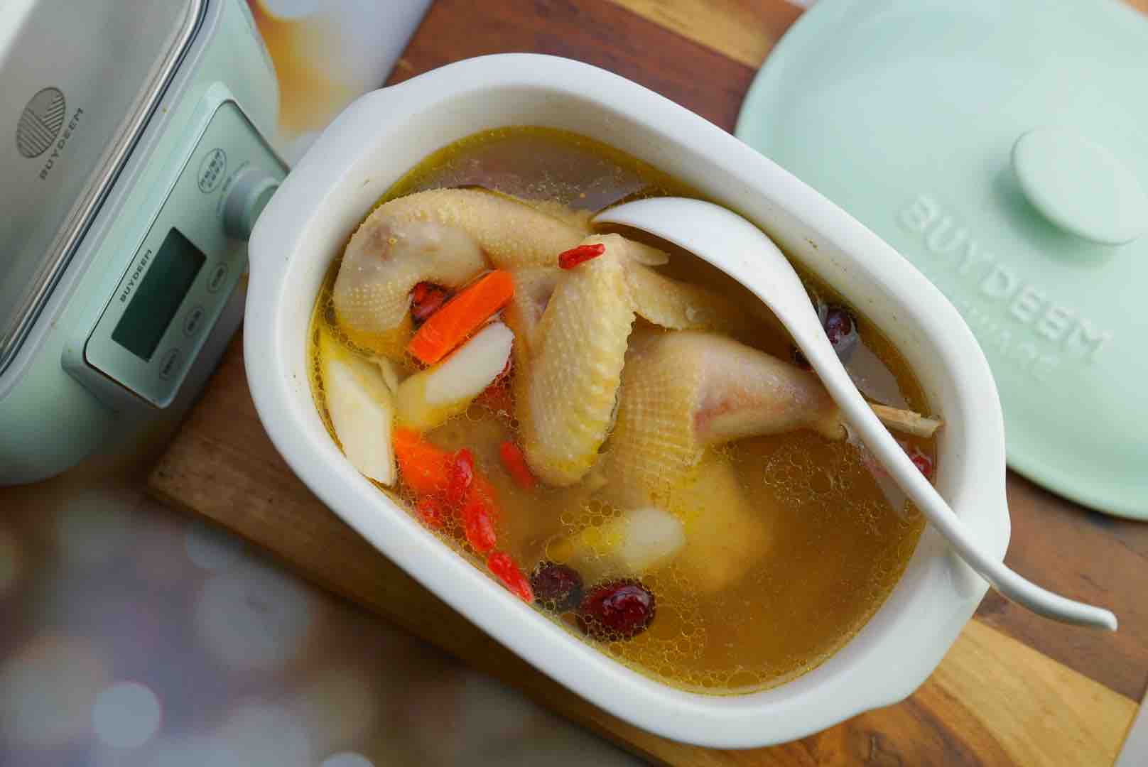 走山雞,這樣子鮮燉營養更豐富的做法-家常味燉菜譜-易網健康養生網 走山雞,這樣子鮮燉營養更豐富的做法-家常味燉菜譜