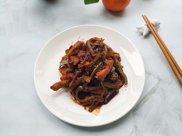 肉質酥嫩的秘訣在此,快手家常菜——酥嫩小炒肉的做法-咸鮮味炒菜譜-易網健康養生網 肉質酥嫩的秘訣在此,快手家常菜——酥嫩小炒肉的做法-咸鮮味炒菜譜