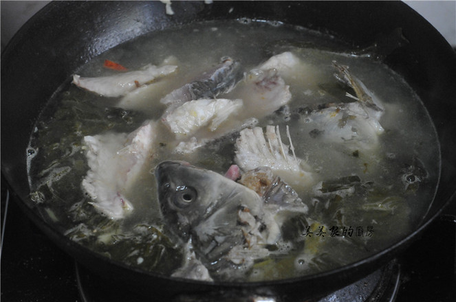 魚的做法這么多,我獨愛酸菜魚,湯鮮肉嫩,比水煮魚片更營養(yǎng)!的做法-酸辣味煮菜譜-易網(wǎng)健康養(yǎng)生網(wǎng) 魚的做法這么多,我獨愛酸菜魚,湯鮮肉嫩,比水煮魚片更營養(yǎng)!的做法-酸辣味煮菜譜